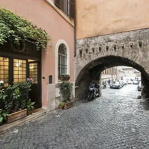 B&B Arco Del Lauro 3*, Rome Italie